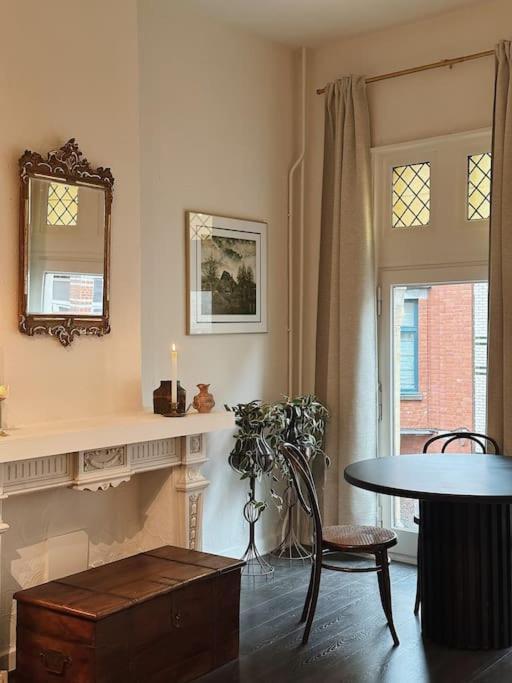 Historic Serenity Appartement *